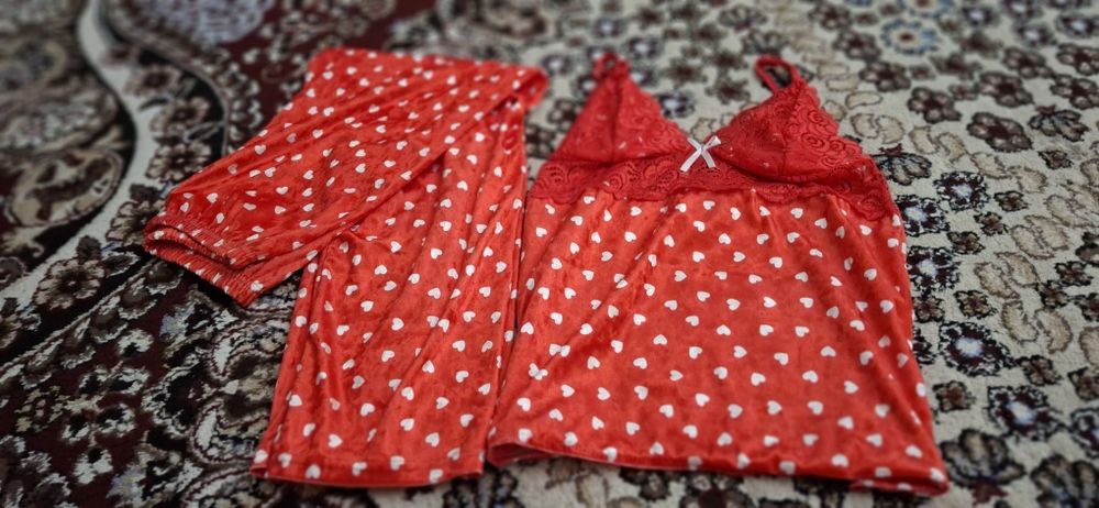 Pijama sotiladi villur materialdan asal turadi