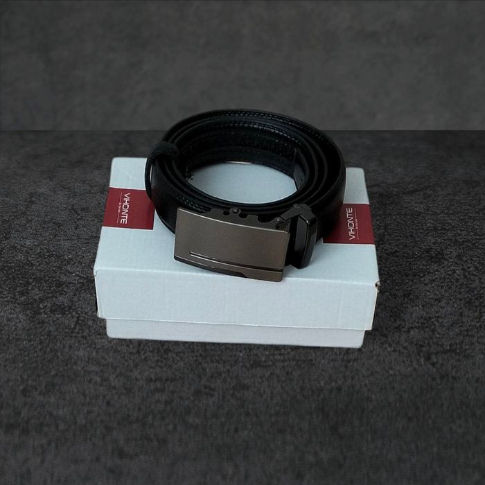 Мъжки колан с лъскава катарама