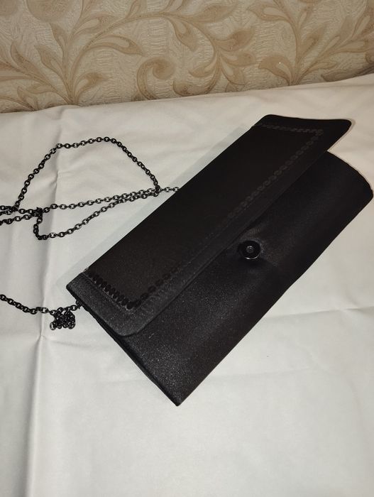 Клатч новый продам