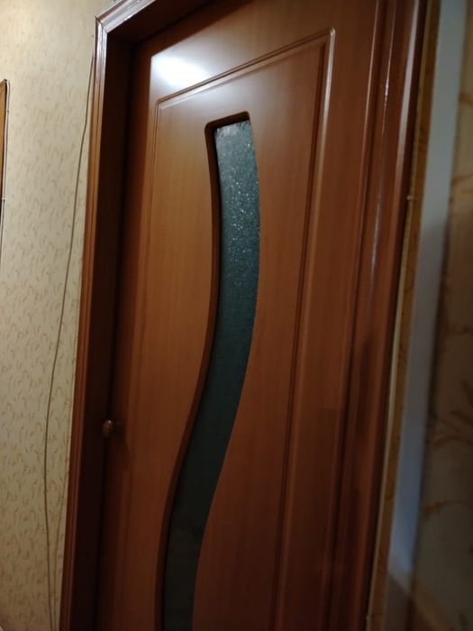 Продам межкомнатные двери 4 штук