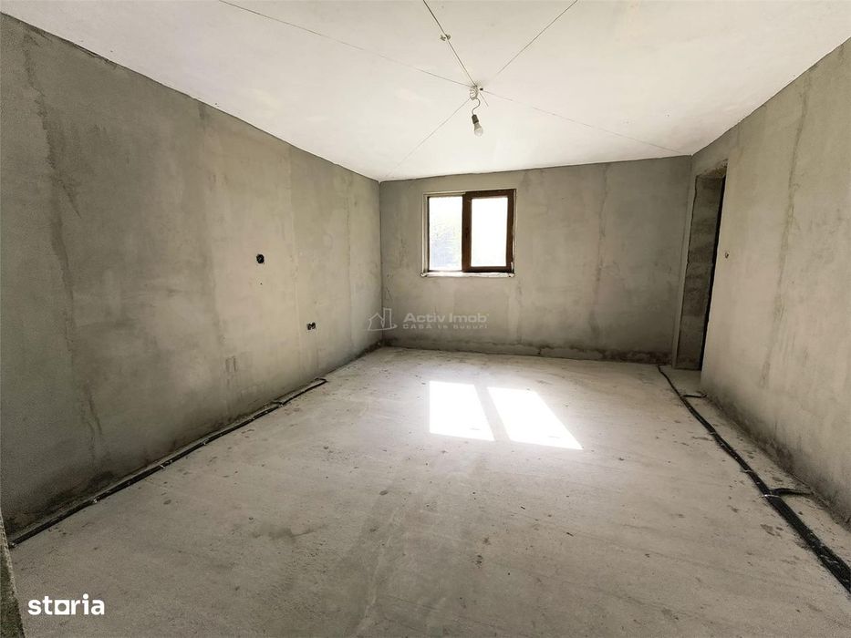 Casa de vacanta de vanzare Valea Avrigului