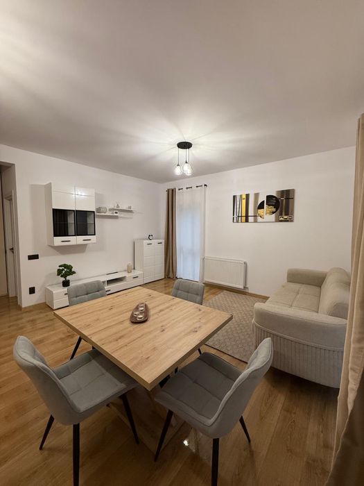 Apartament modern de închiriat | 54 mp + balcon 8 mp | Parcare inclusă