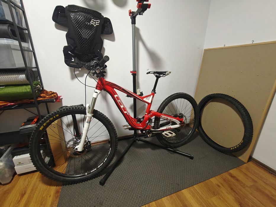 Bicicletă Full Suspension GT Sensor Expert 27.5"
