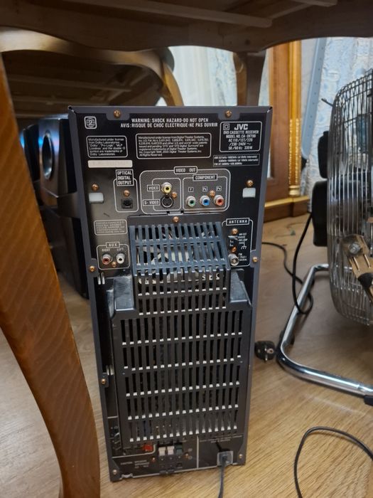 Музыкальный центр jvc 150.000