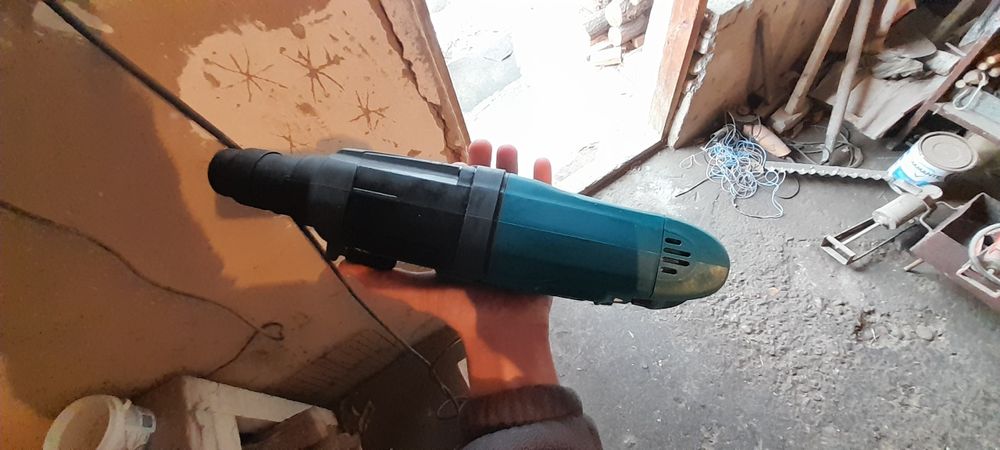 Перфоратор макита