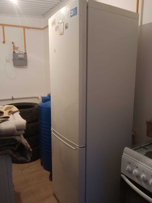 Холодильник Samsung