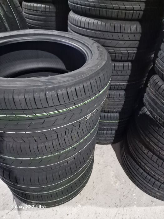 225 40 18 KUMHO ECSTA Нови летни гумш Замъка Ямбол