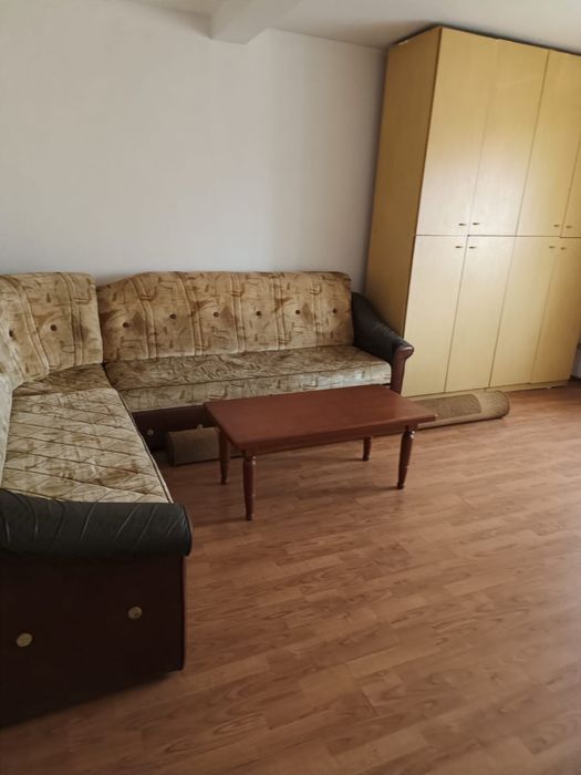 Inchiriez apartament cu 2 camere