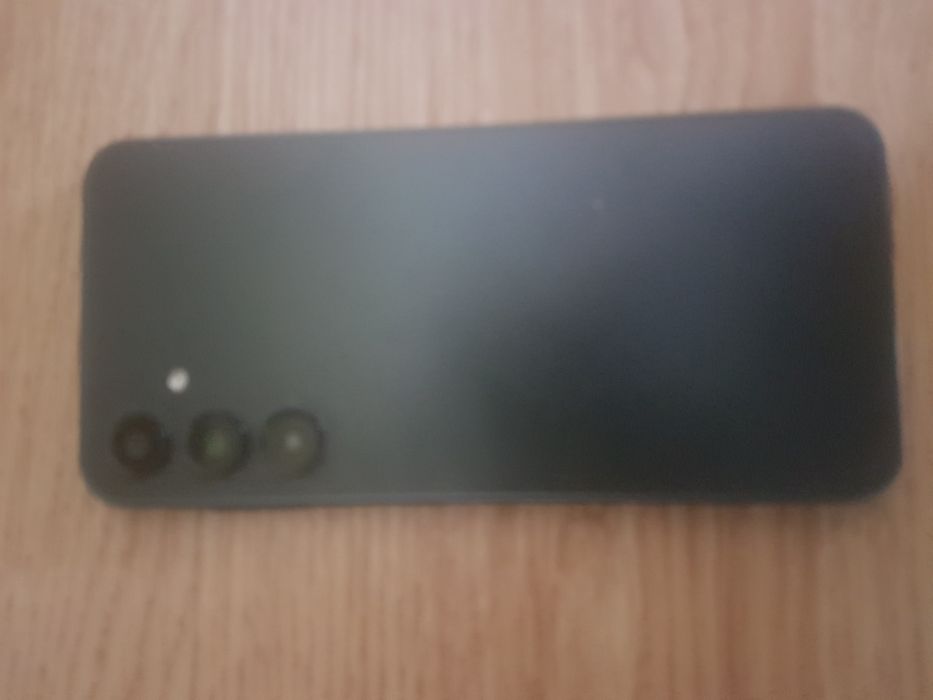 Vand samsung A16 fisurat