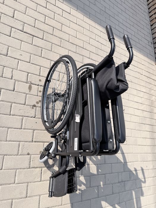 Инвалидная коляска