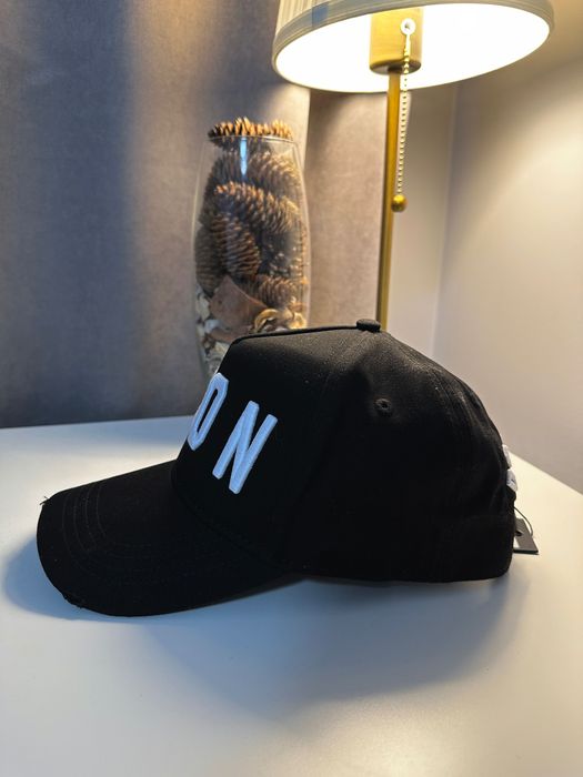 Мужская бейсболка DSQUARED2