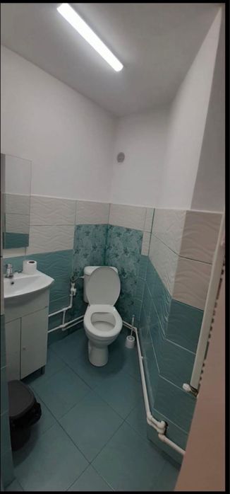 Închiriez spațiu comercial