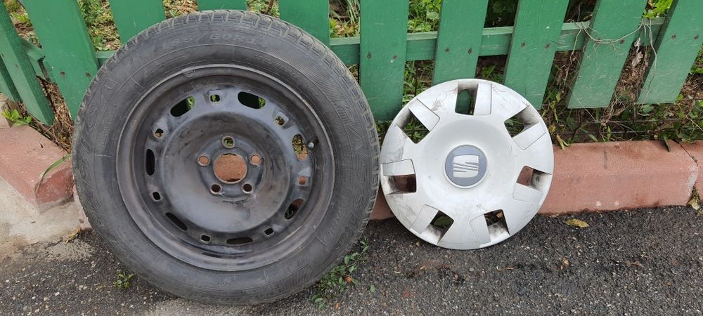 5 roti Seat Cordoba 185/60/14 și 4 capace