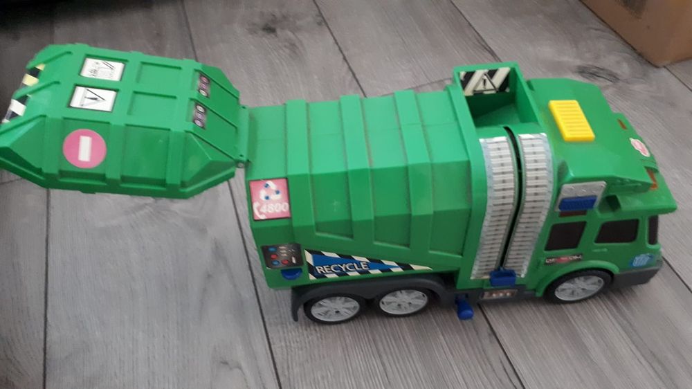 Vand mașinuță de jucărie copii