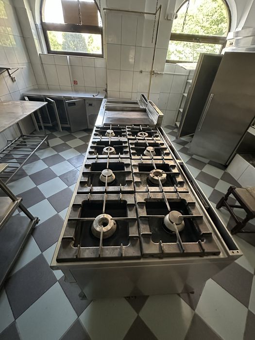 Echipament bucătărie HORECA inox, restaurant funcțională
