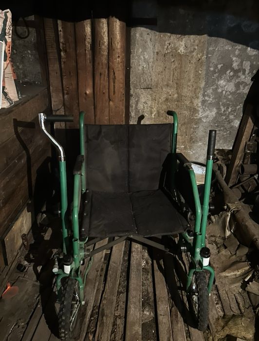 Коляска инвалидная