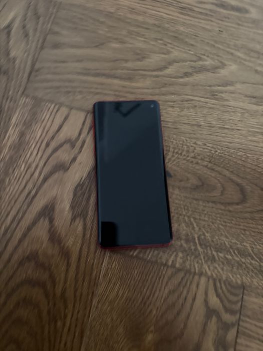 Samsung S10 red