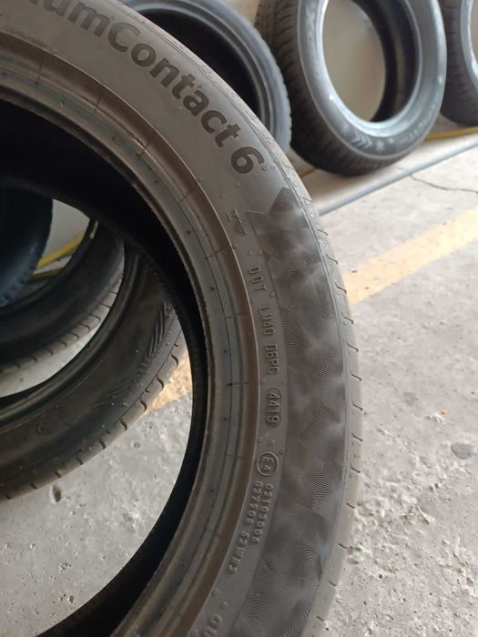 Продавам 2бр гуми225/45/ 18цл зимни и4бр летни 225/50/17цл