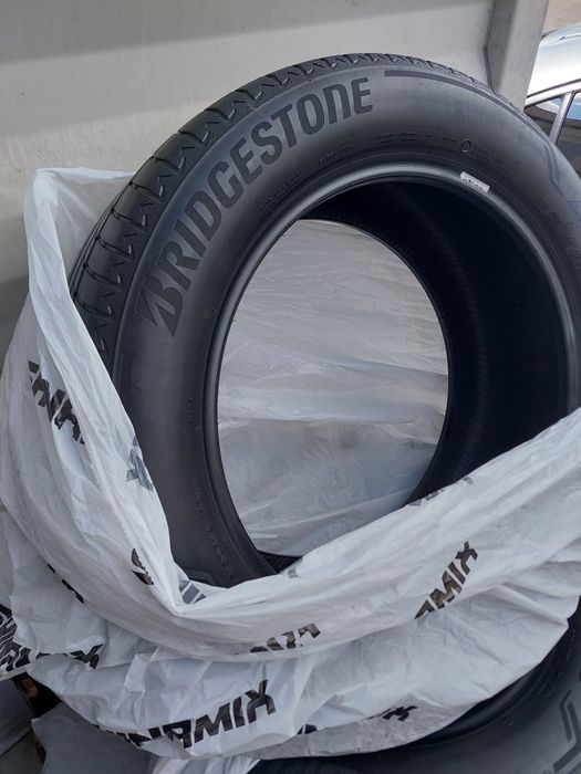 Шины Bridgestone 265/50/19