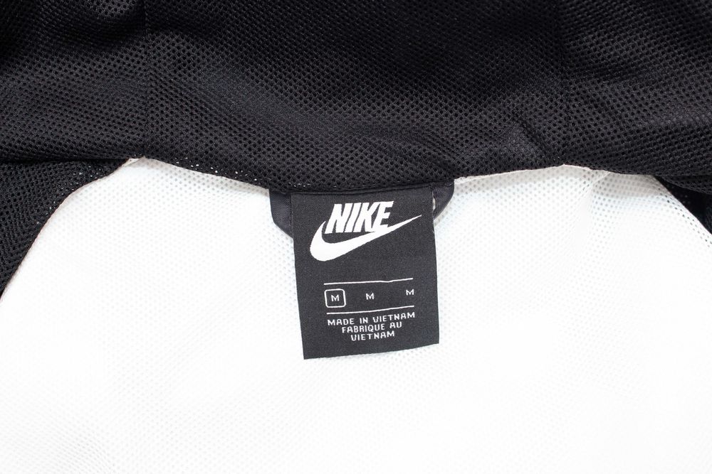 Nike оригинално мъжко яке бяло и черно с качулка ветровка М