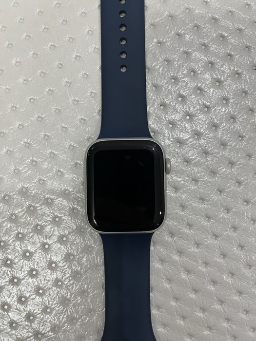 Apple Watch SE 44mm GPS