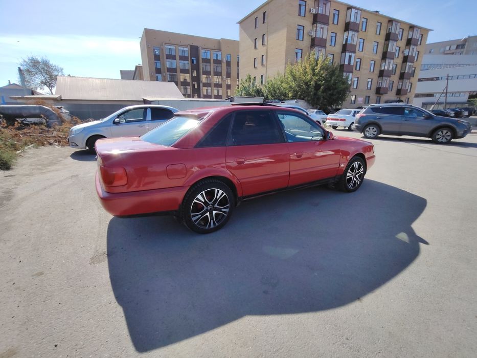 Audi 100 в хорошем состоянии
