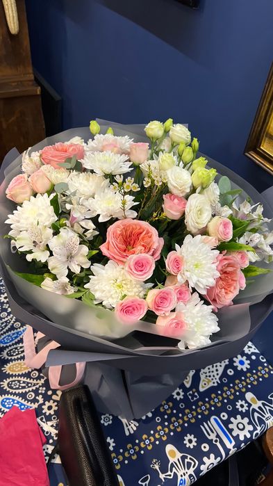 Свежие,объемные необычные цветы