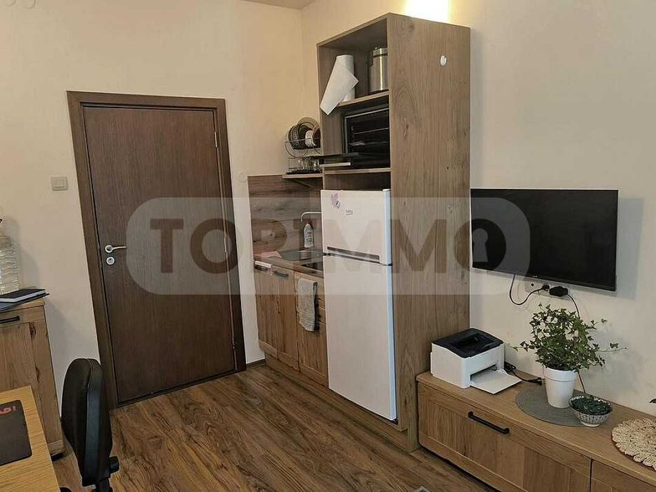 Двустаен апартамент в м-т Ален мак