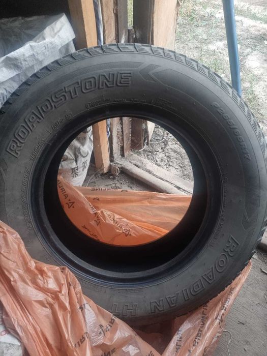 Продам шины ROADSTONE