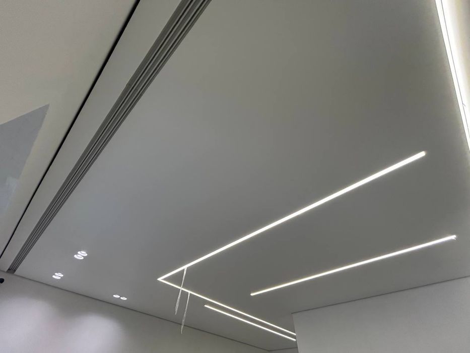 Натяжные потолки с выгодой