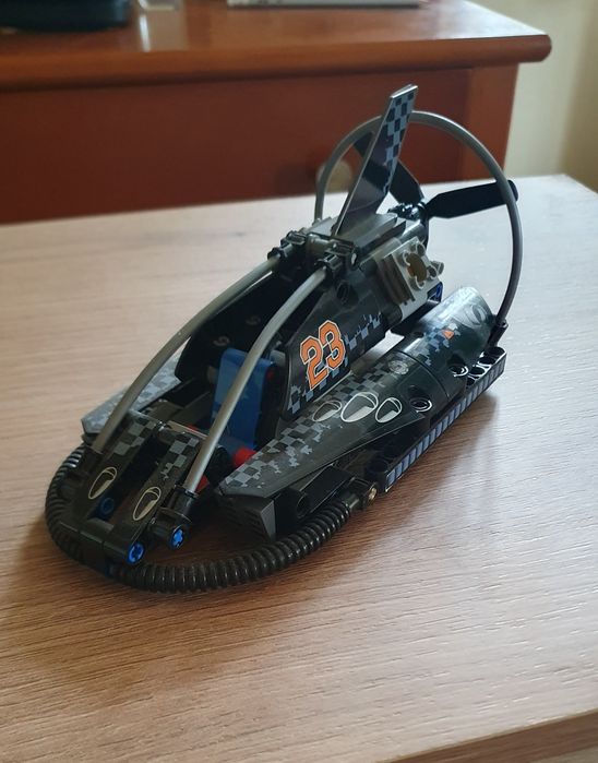 Lego Technic 2 vehicule