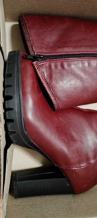 дамски ботуши естествена кожа (номер 38) в цвят бордо