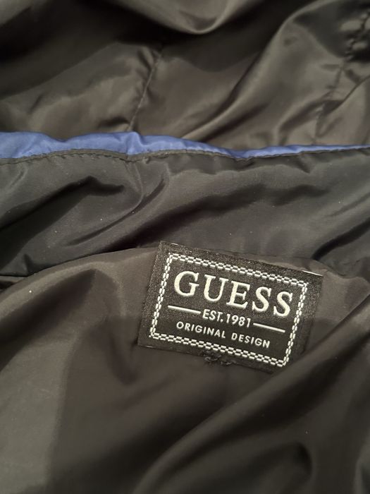 Nou! Geaca puffer Guess