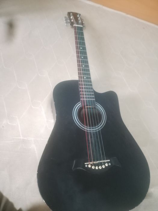 ( Гитара сатылады) 15000