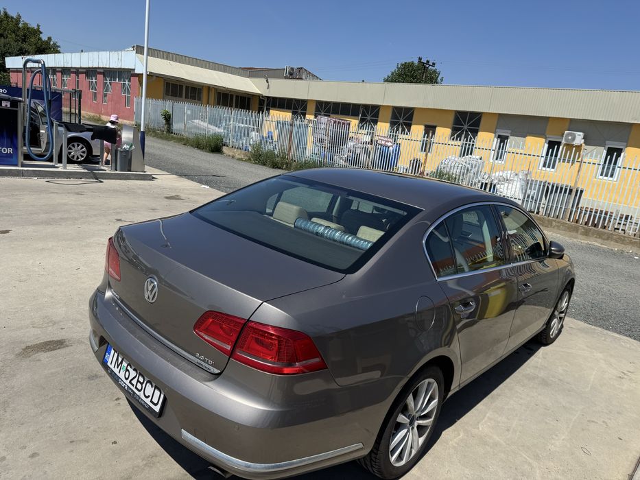 Volkswagen Passat B7 2.0TDI 4Motion 170 hp DSG 2012 Highline