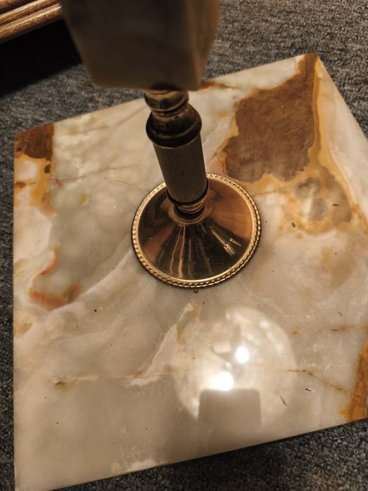 Lampadar picior marmură și abajur Tiffany