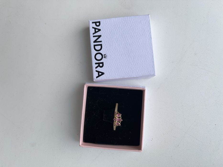 Кольцо Pandora Рапунцель