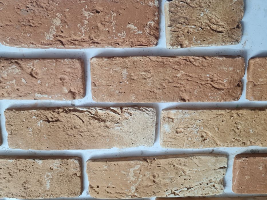 Облицовочный кирпич из гипса