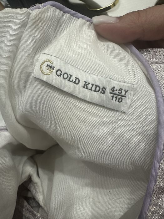 Продам платье 5/6 лет