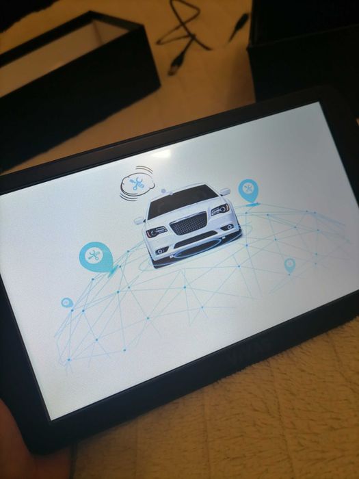 Навигация за кола/камион 9 инча с камера и андроид Vivas Allroad 9090