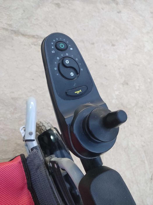 Инвалидная коляска