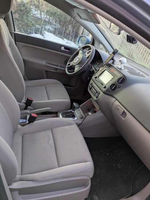 Volkswagen Golf Plus 6 1.6 TDI, 105 CP, DSG, din 2010