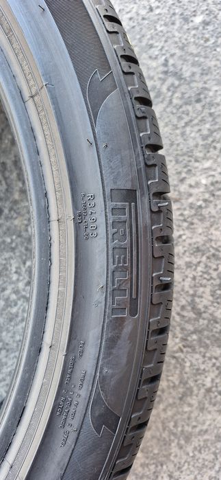4 anvelope iarna Pirelli,fata 265/40/21,spate 295/35/21.Pret/bucata