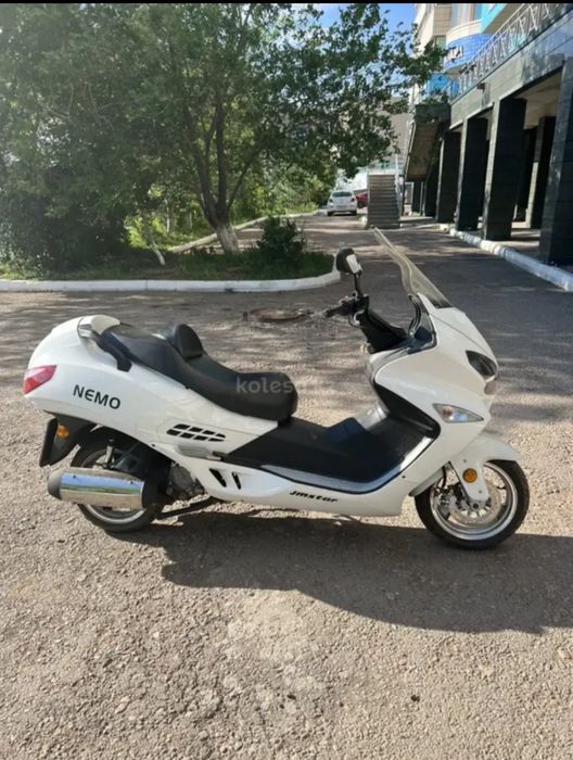Макcискутер 250cc, в Астане