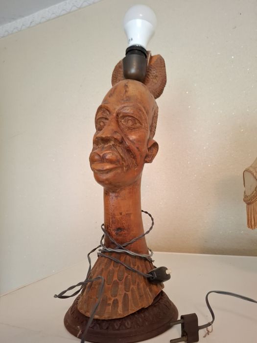 Veioze corp onix sau lemn