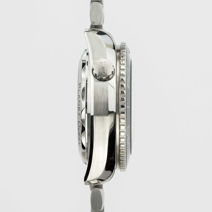 Omega Planet Ocean 600M Master Chronometer Chronograph 45.5mm