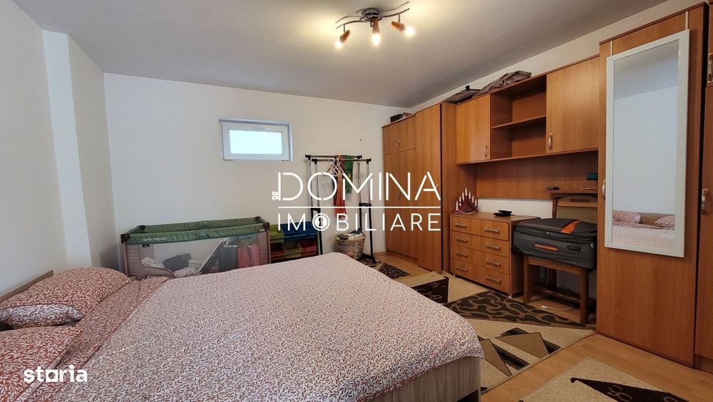 Casa + 800 mp teren, Targu Jiu, str. 14 Octombrie,  zona centrala