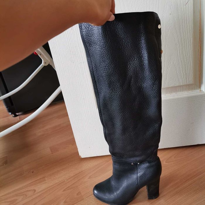 Продам Женские сапоги