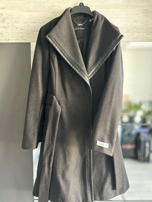 Дамско палто Calvin Klein