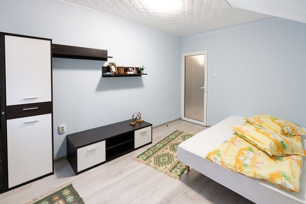 Cabană de închiriat cu jacuzz